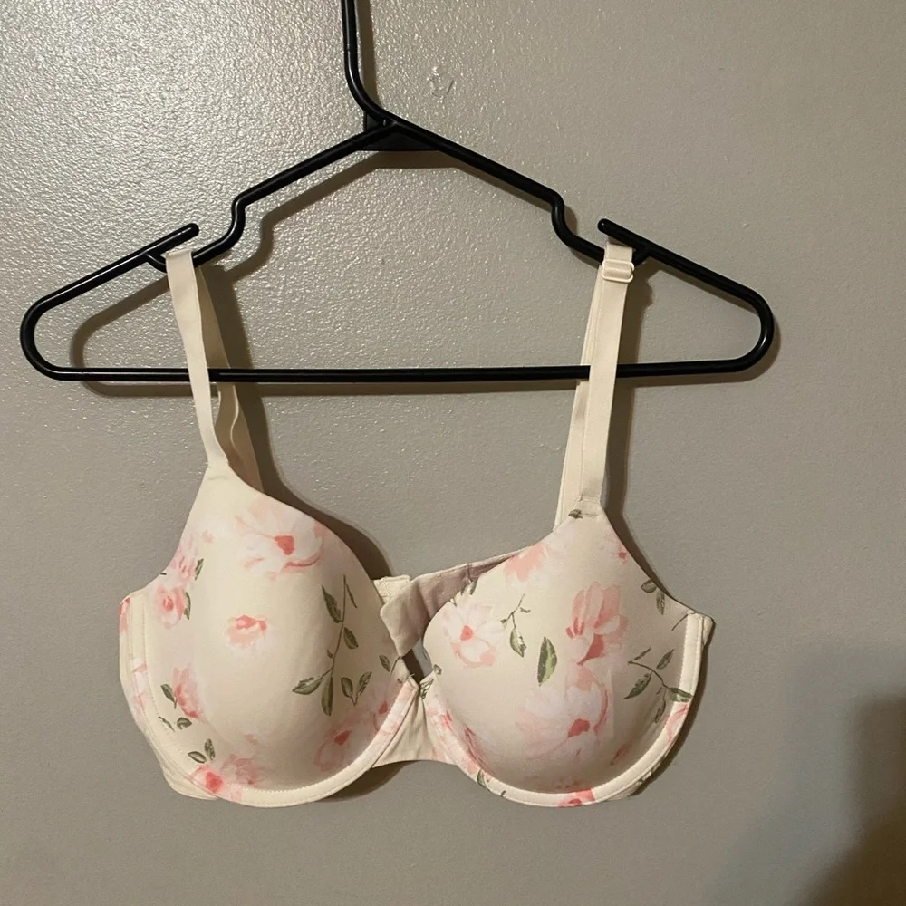 PINK Victoria's Secret Cream and Pink Floral Bra - Picture 1 of 4